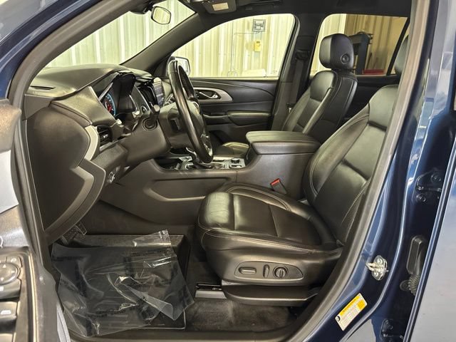 Used 2023 Chevrolet Traverse LT FWD image 41