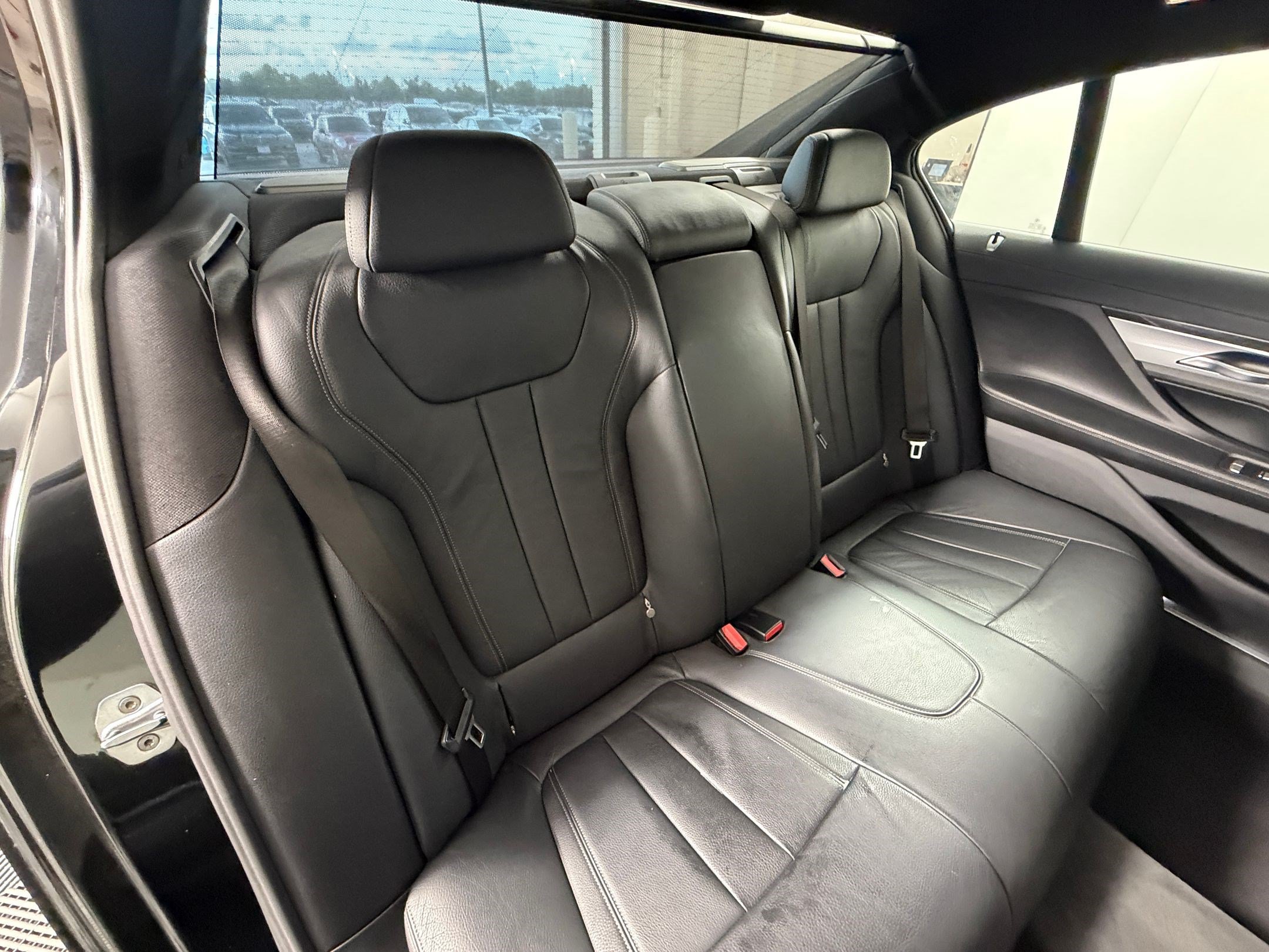 Used 2019 BMW 740i w/ M Sport Package RWD image 34
