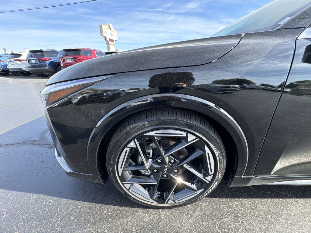 Used 2025 Kia K4 GT-Line w/ GT-Line Premium Package FWD image 10