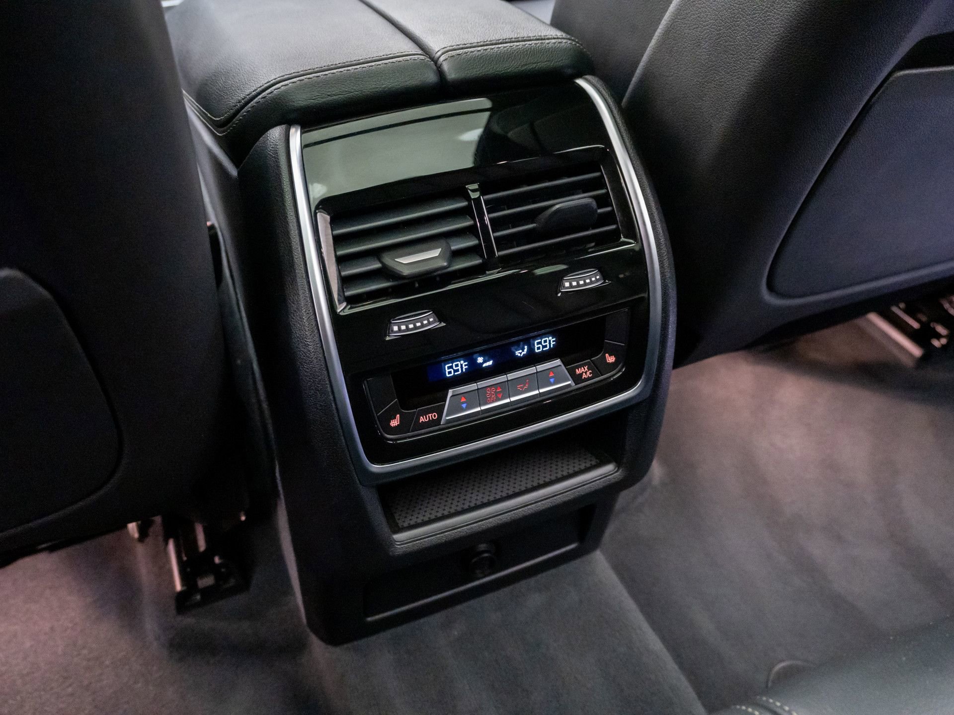Used 2019 BMW X5 xDrive40i w/ M Sport Package AWD/4WD image 20