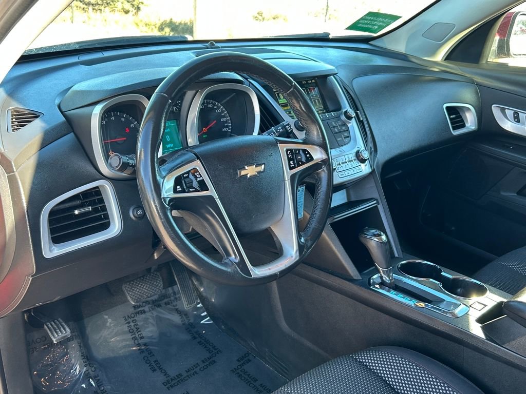 Used 2017 Chevrolet Equinox LT w/ Convenience Package image 9