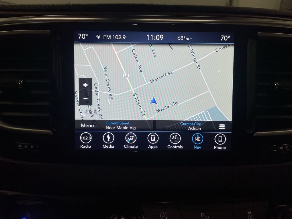 Used 2019 Chrysler Pacifica Touring-L Plus FWD image 8