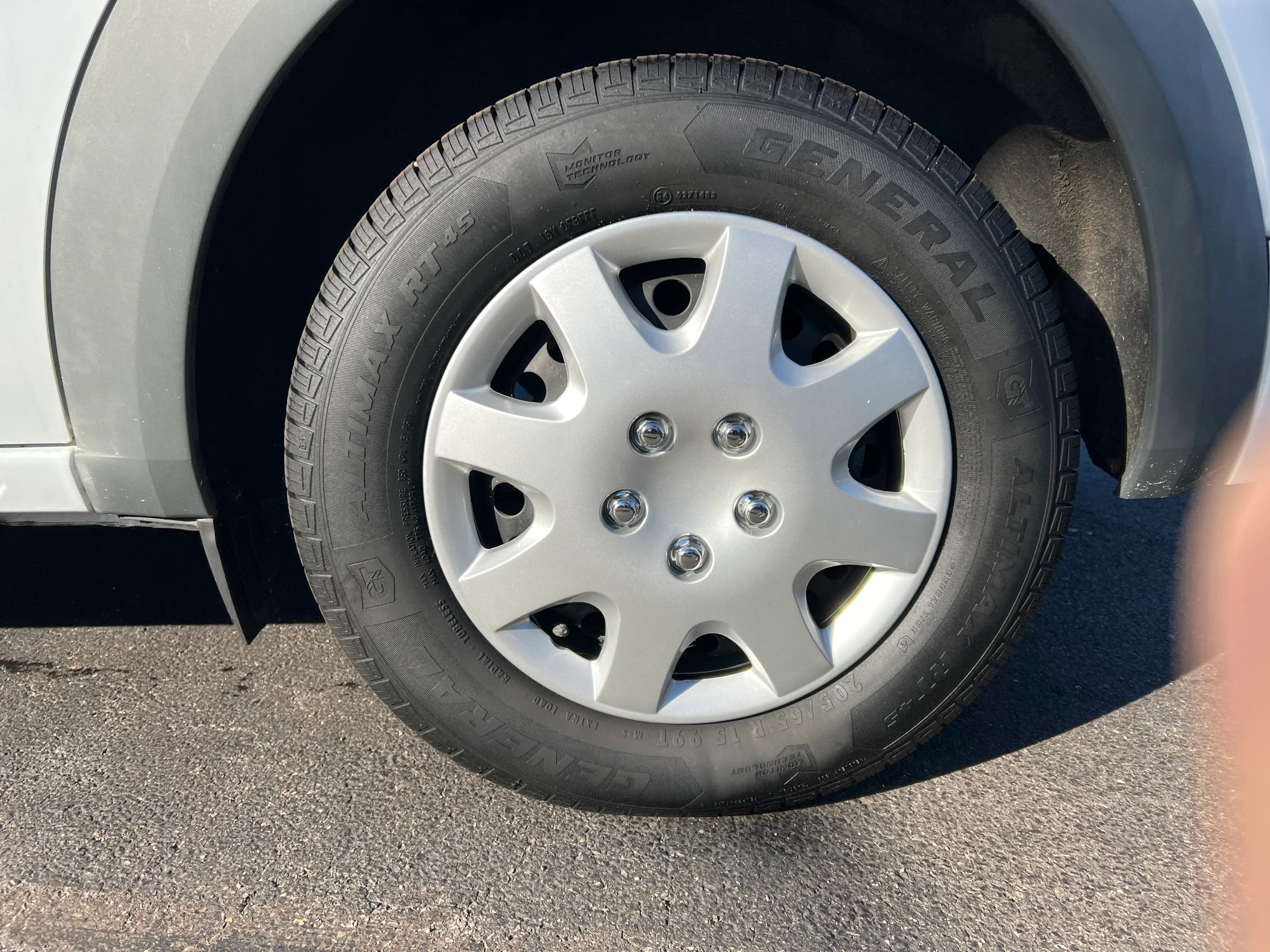 Used 2011 Ford Transit Connect XLT Premium image 15