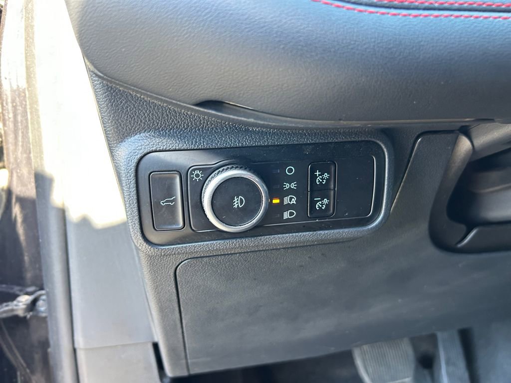 Used 2025 Ford Explorer ST AWD/4WD image 22