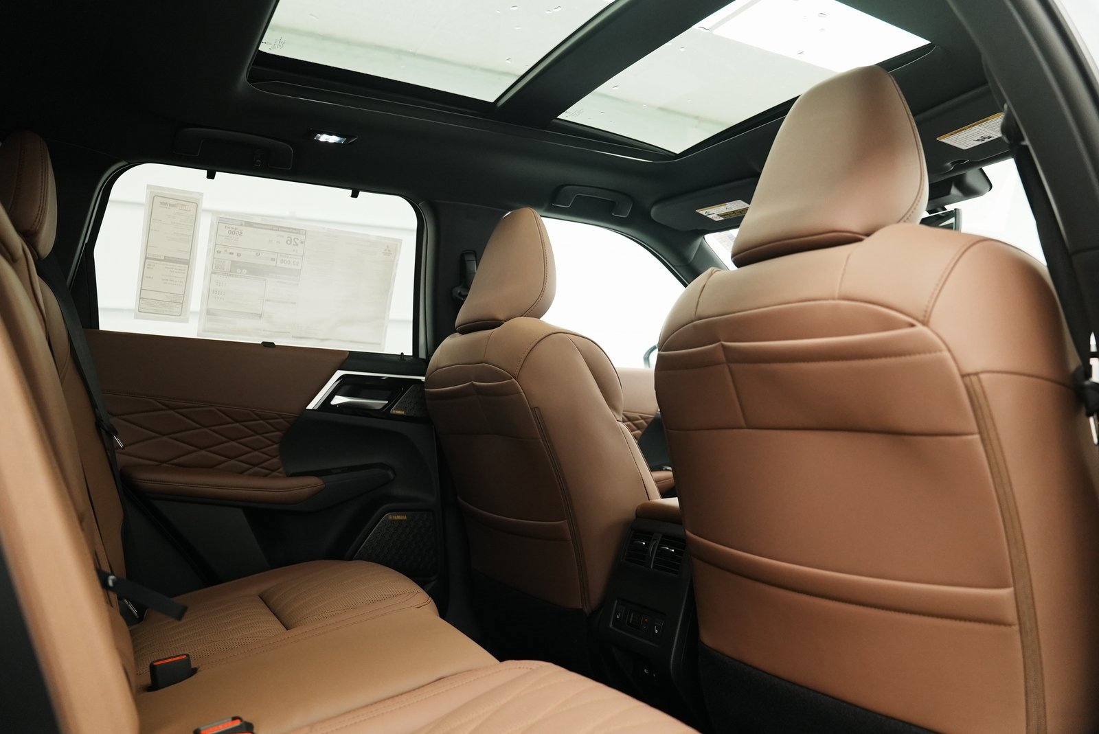 New 2025 Mitsubishi Outlander SEL image 34