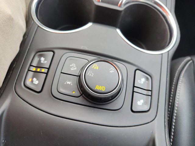 Used 2024 GMC Terrain SLT image 47