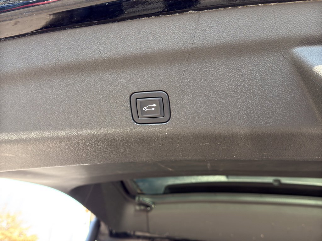 Used 2022 Chevrolet Tahoe LT image 30