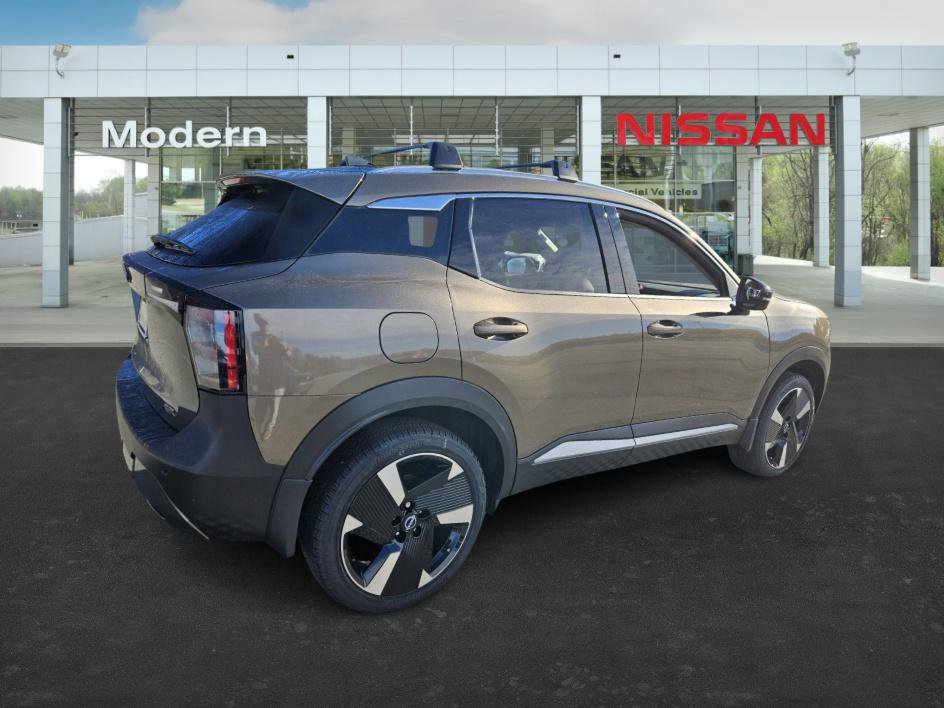 New 2026 Nissan Kicks SR image 4