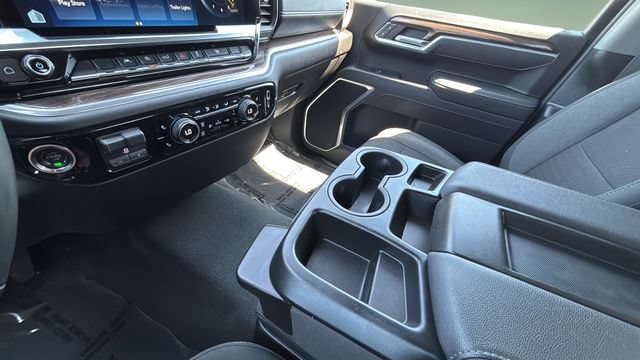 Used 2026 Chevrolet Silverado 1500 LT AWD/4WD image 14