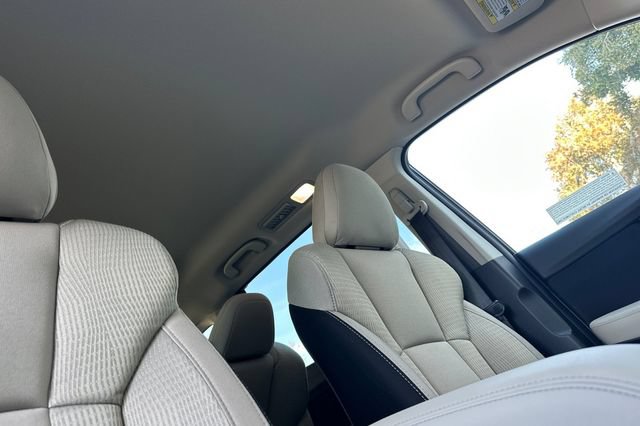 Certified 2025 Subaru Ascent Premium w/ Premium Package AWD/4WD image 15