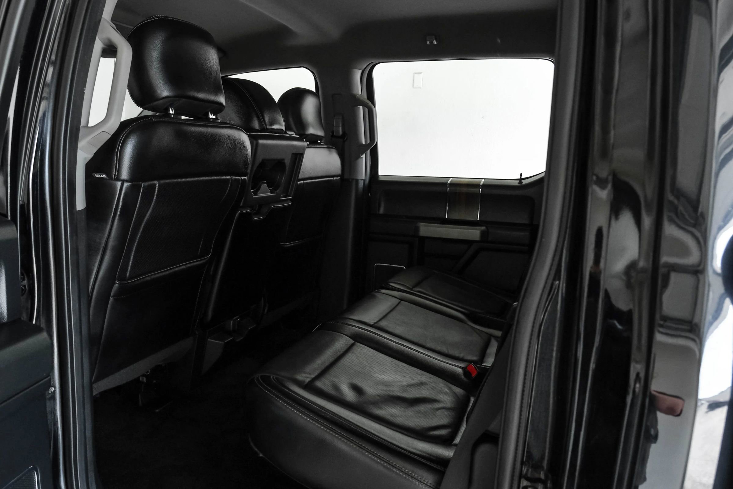 Used 2017 Ford F150 Lariat RWD image 30