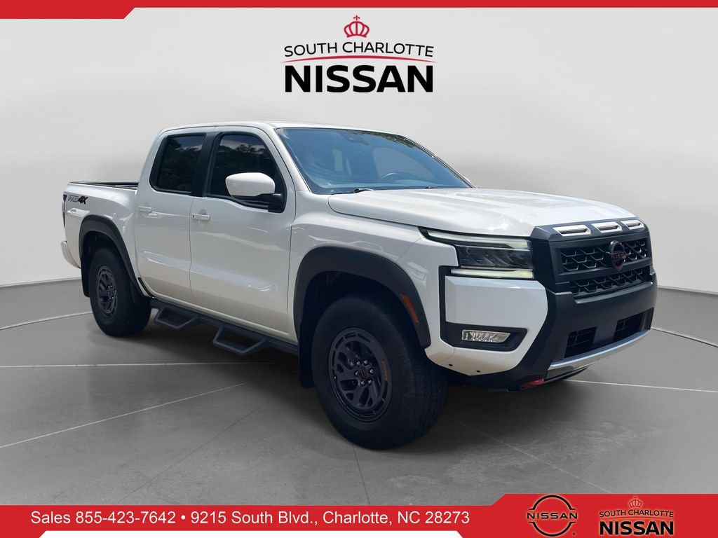 Used 2025 Nissan Frontier 4x4 Crew Cab image 1