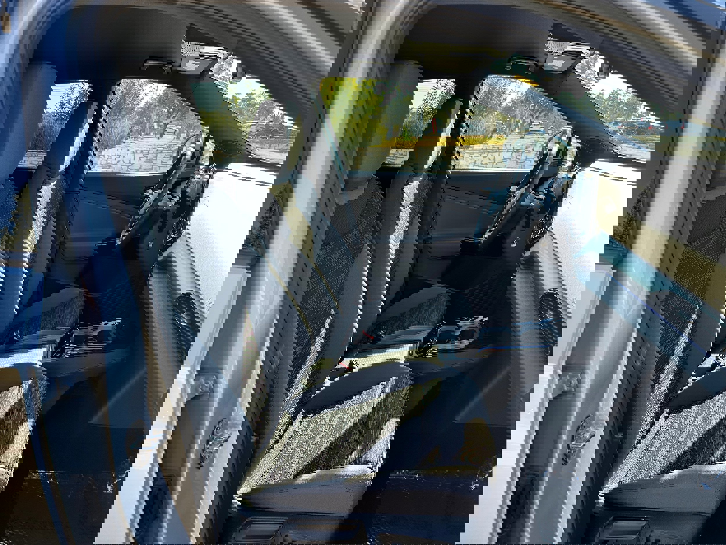 Used 2022 Volkswagen ID.4 Pro image 10