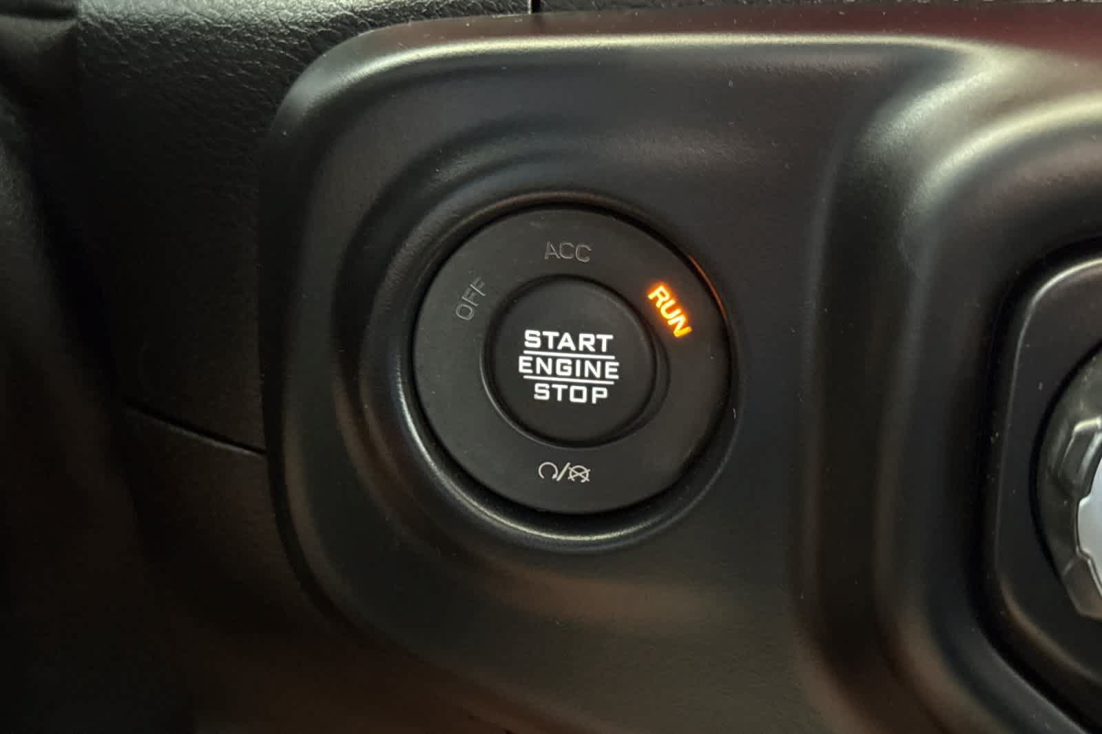 Used 2021 Jeep Wrangler Unlimited Rubicon AWD/4WD image 22