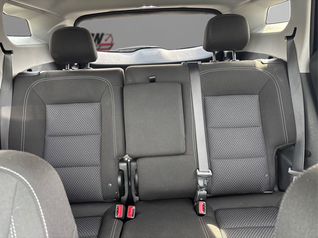 Used 2023 GMC Terrain SLE image 18