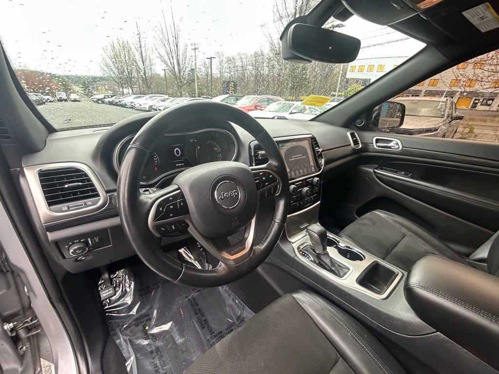 Used 2019 Jeep Grand Cherokee Altitude AWD/4WD image 11