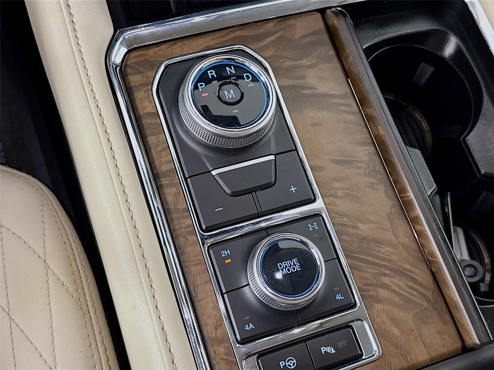 Used 2020 Ford Expedition Platinum AWD/4WD image 19