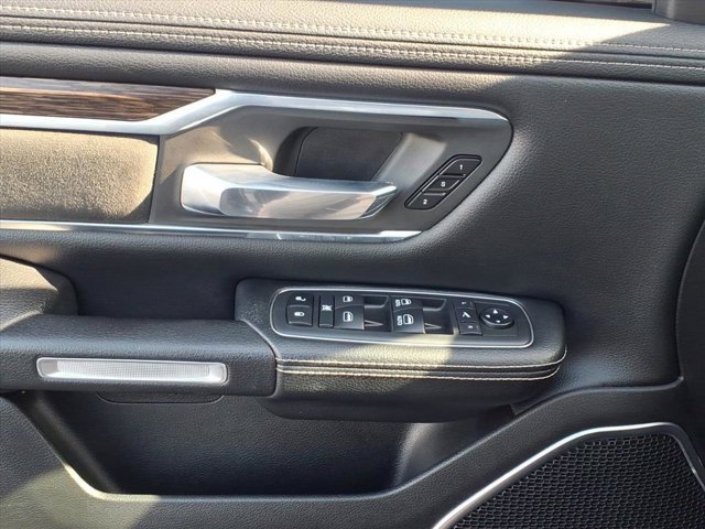 Used 2019 RAM 1500 Laramie image 24