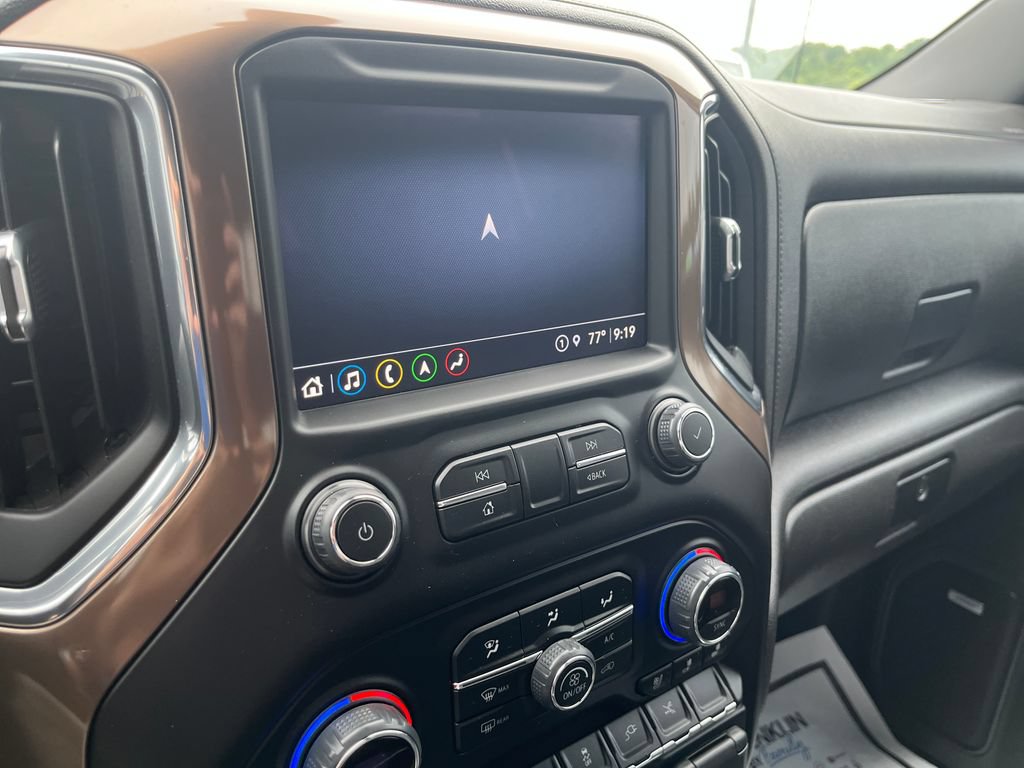 Used 2022 Chevrolet Silverado 1500 High Country w/ Technology Package AWD/4WD image 17