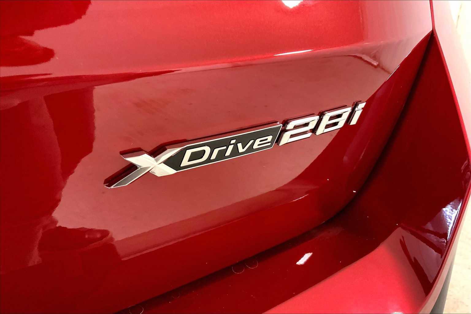 New 2026 BMW X1 xDrive28i w/ Technology Package image 15