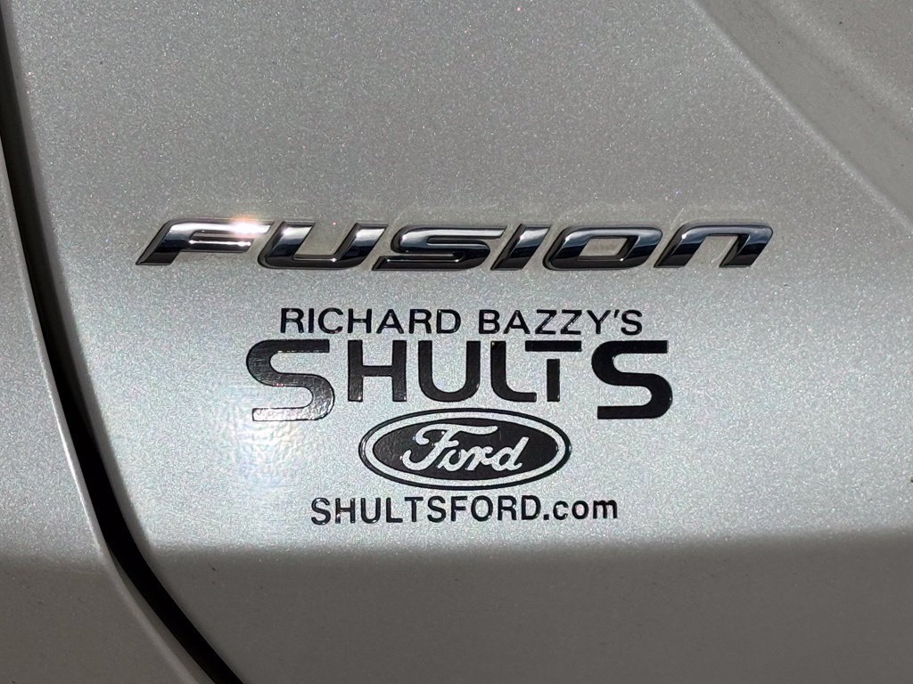 Used 2015 Ford Fusion SE w/ Equipment Group 201A FWD image 19