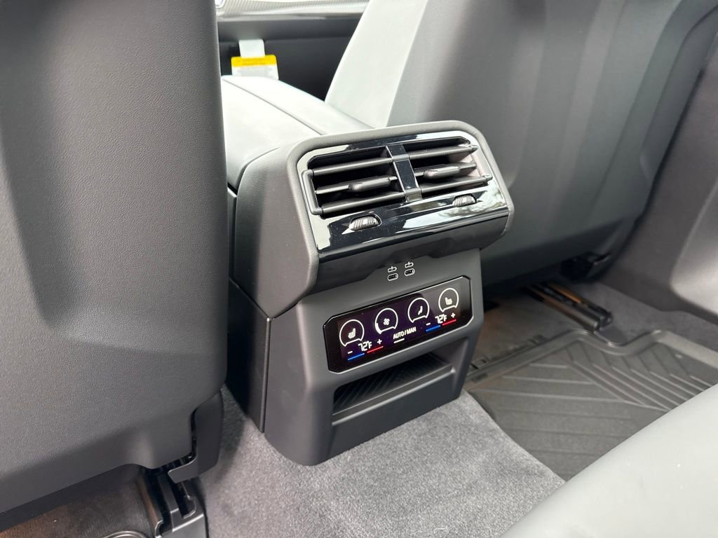 New 2026 BMW M5 Touring image 23