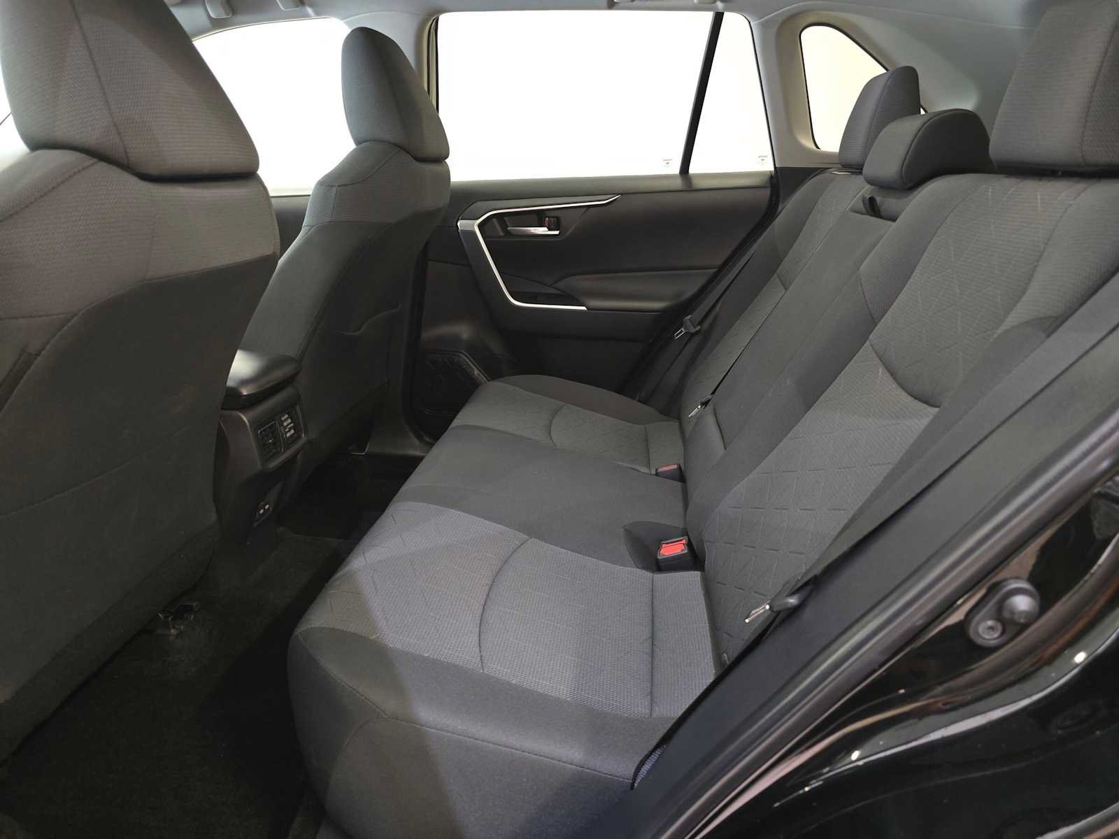 Certified 2025 Toyota RAV4 XLE AWD/4WD image 23
