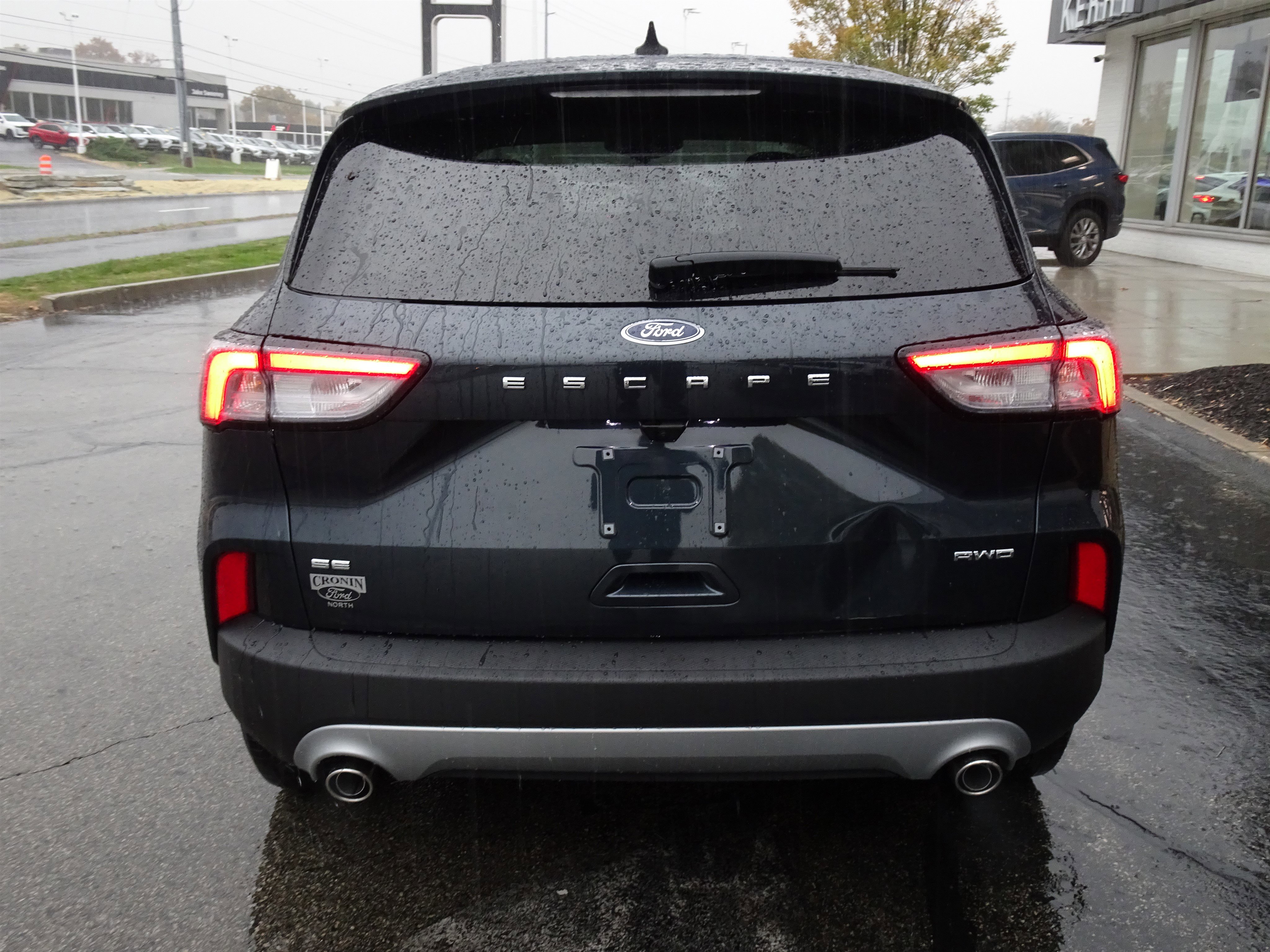 Used 2022 Ford Escape SE w/ Cold Weather Package image 4