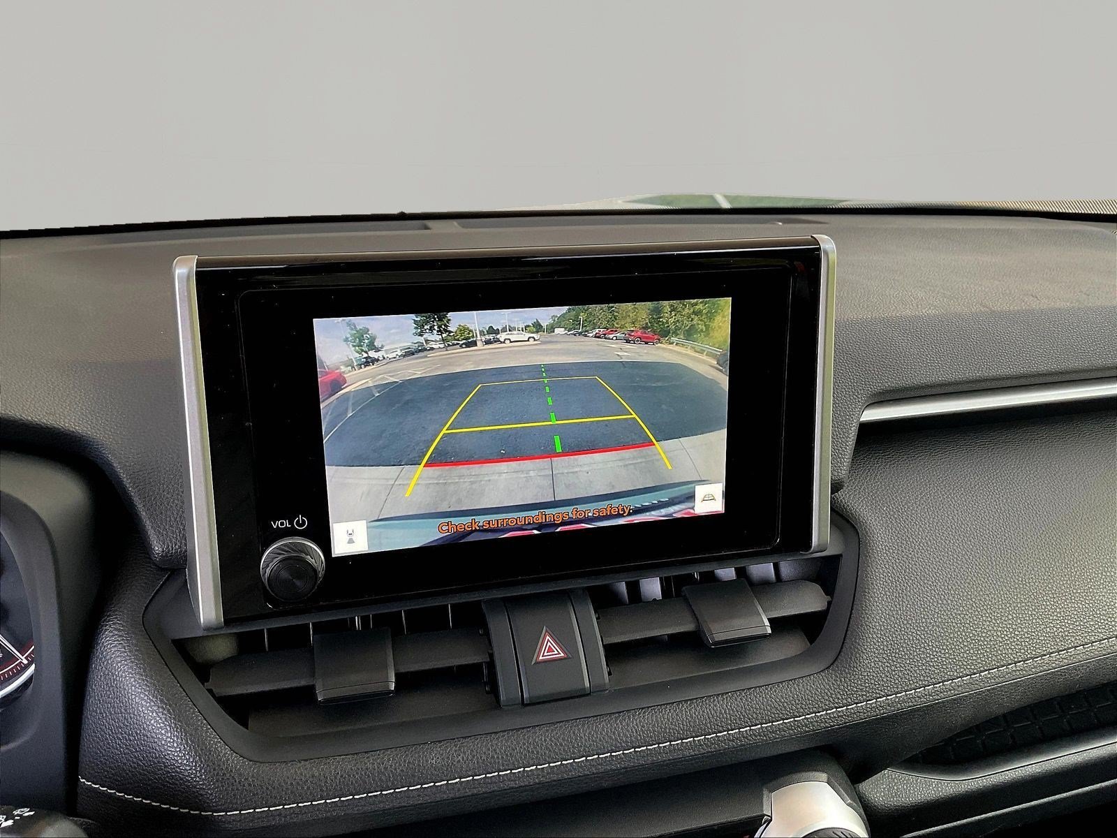 Used 2023 Toyota RAV4 XLE FWD image 14