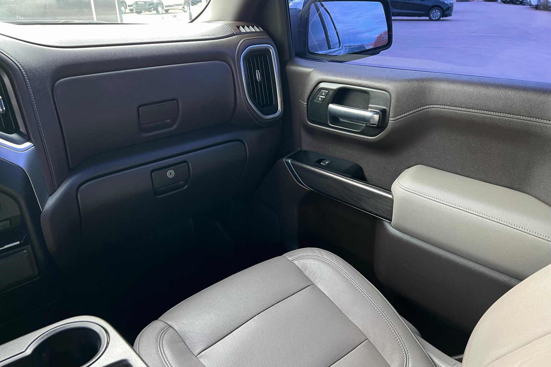 Used 2019 Chevrolet Silverado 1500 LTZ w/ Max Trailering Package image 11