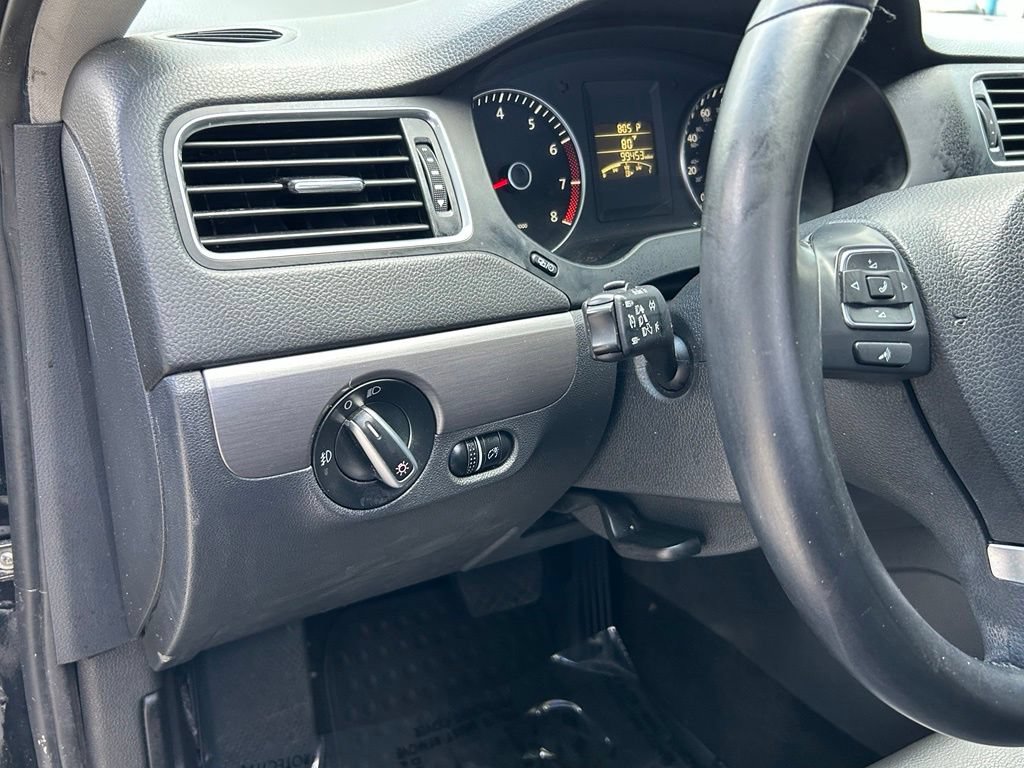 Used 2014 Volkswagen Jetta SEL FWD image 17