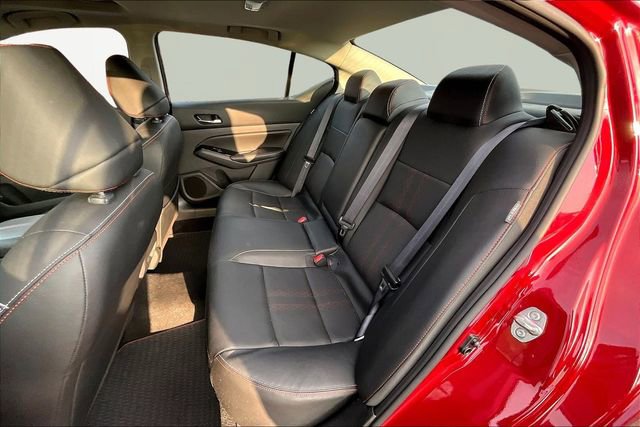 Used 2023 Nissan Altima 2.5 SR w/ SR Premium Package image 16