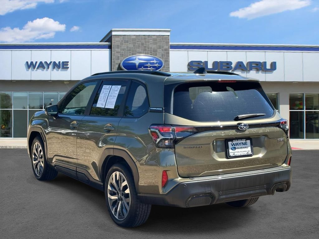Certified 2025 Subaru Forester Touring AWD/4WD image 3