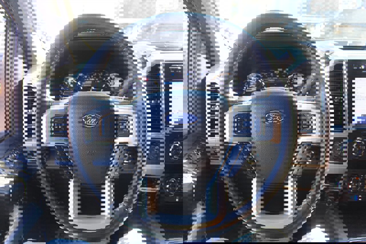 Used 2021 Ford F350 Lariat w/ Lariat Ultimate Package image 6