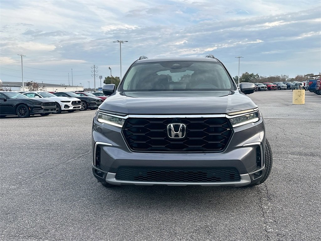 Used 2025 Honda Pilot Elite image 5