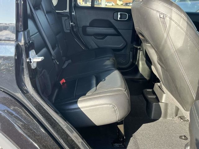 Used 2021 Jeep Wrangler Unlimited Sahara image 21