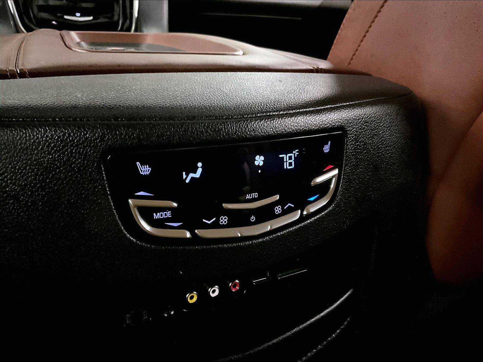 Used 2015 Cadillac Escalade ESV Luxury image 33