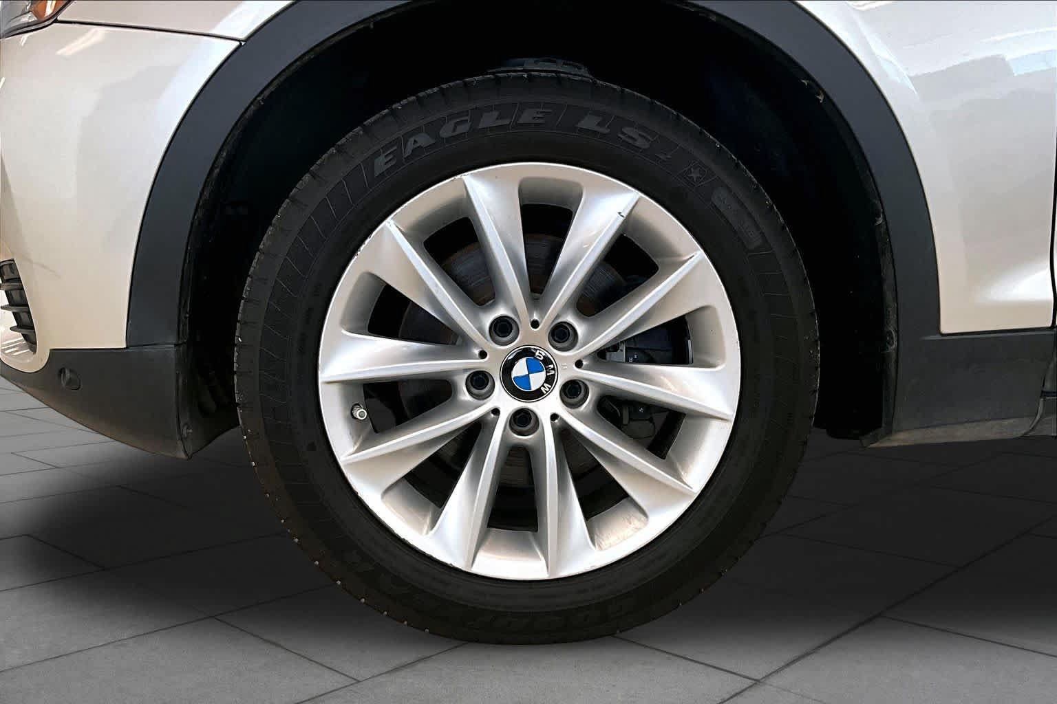 Used 2016 BMW X3 sDrive28i RWD image 10