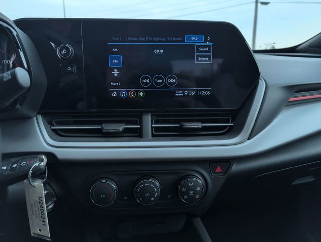 Certified 2024 Chevrolet Trax RS w/ Sunroof Package image 21