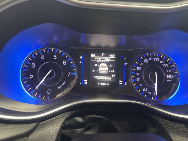 Used 2015 Chrysler 200 Limited w/ Convenience Group FWD image 24