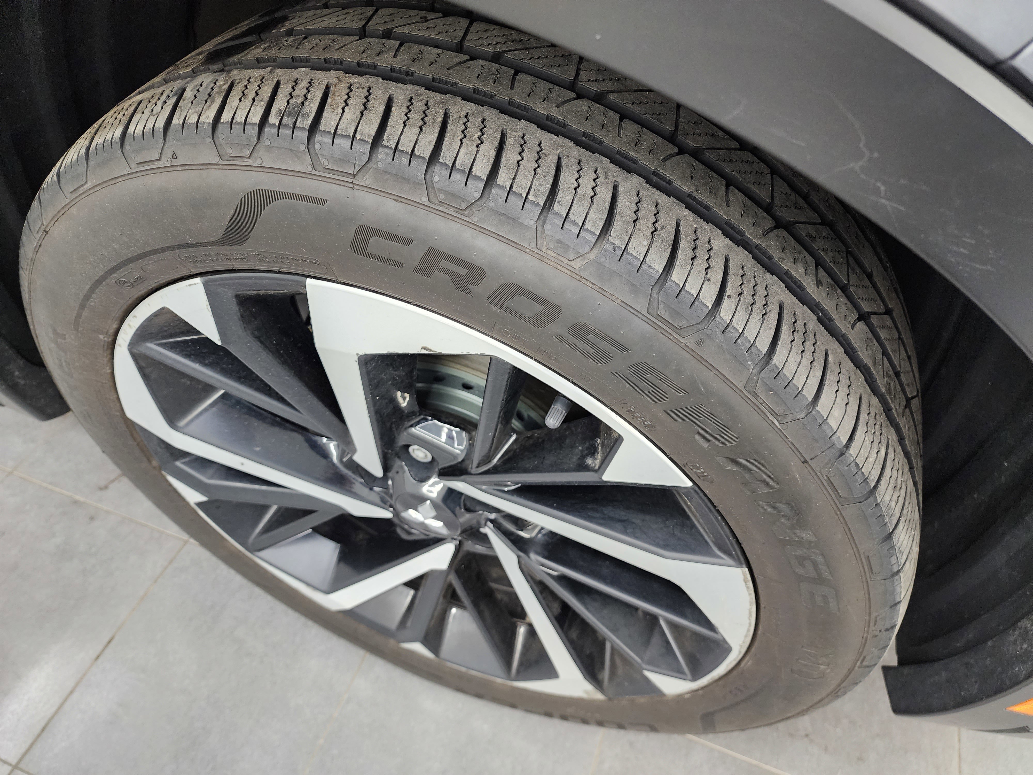 Used 2022 Mitsubishi Outlander SE AWD/4WD image 3