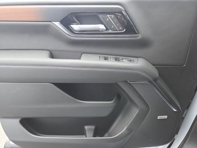 New 2026 GMC Yukon XL Denali w/ Sun & Power Step Package image 39