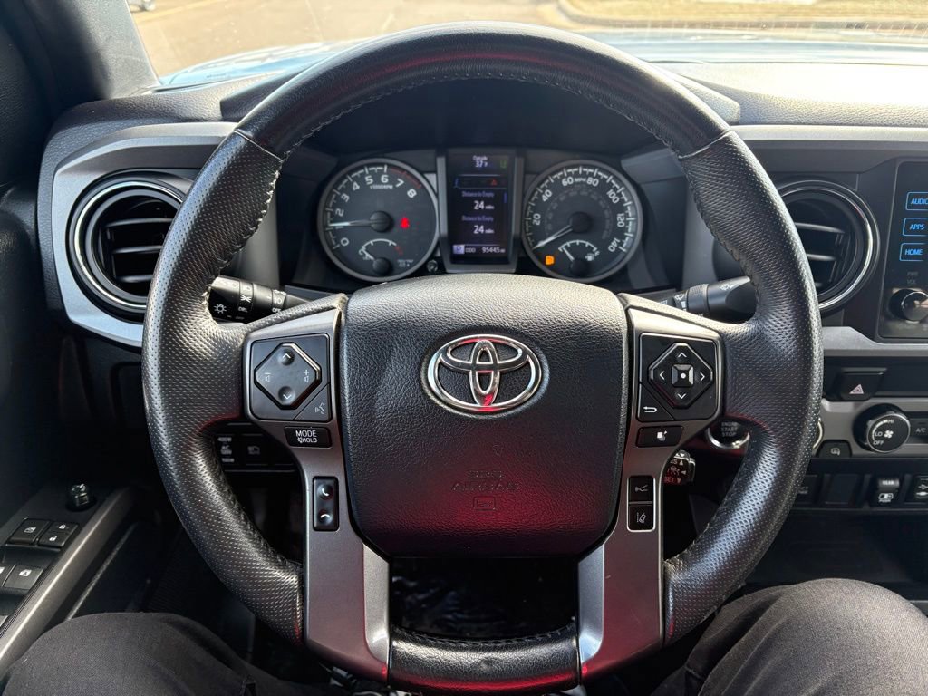 Certified 2019 Toyota Tacoma TRD Off-Road image 18