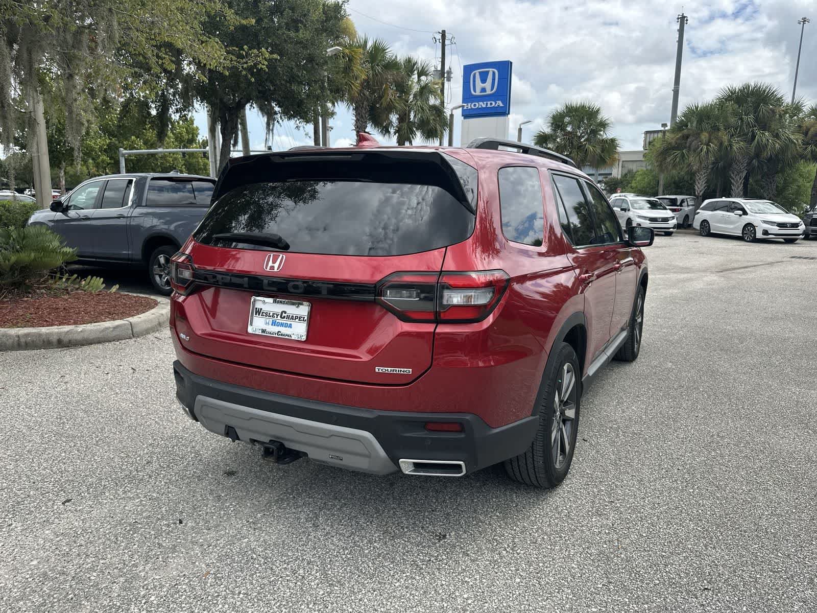 Used 2024 Honda Pilot Touring image 6