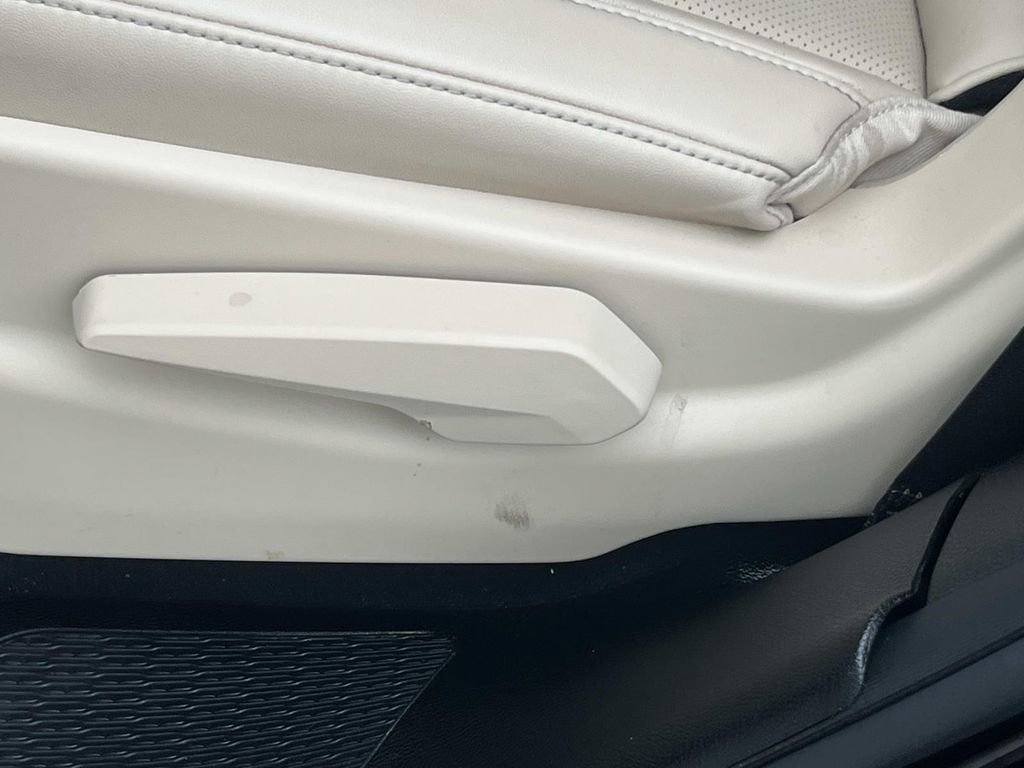 Used 2022 Jeep Grand Cherokee L Limited w/ Luxury Tech Group II image 13