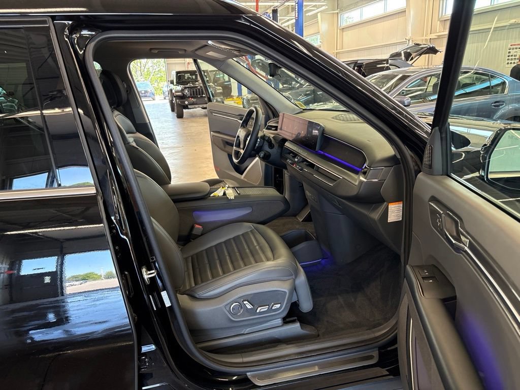 Certified 2024 Kia EV9 Land AWD/4WD image 21