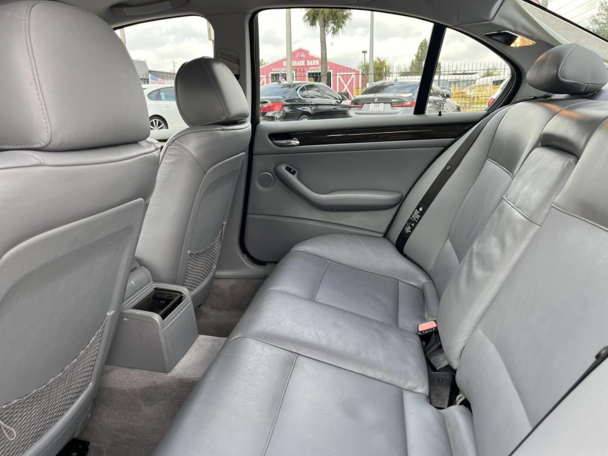 Used 2000 BMW 323i Sedan image 20
