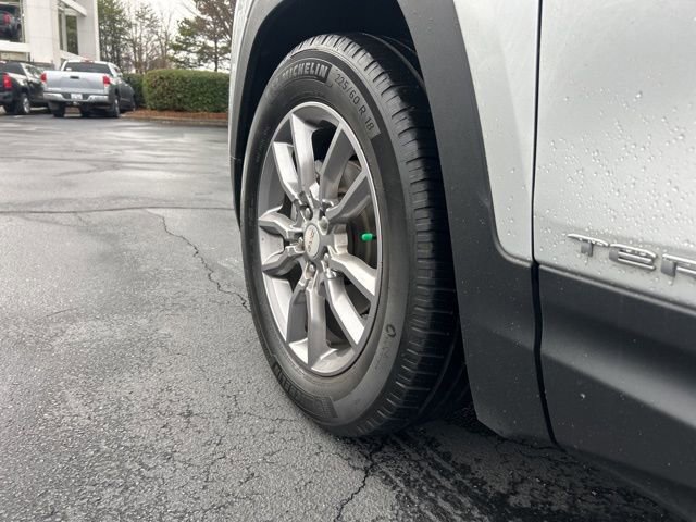 Used 2022 GMC Terrain SLT image 11