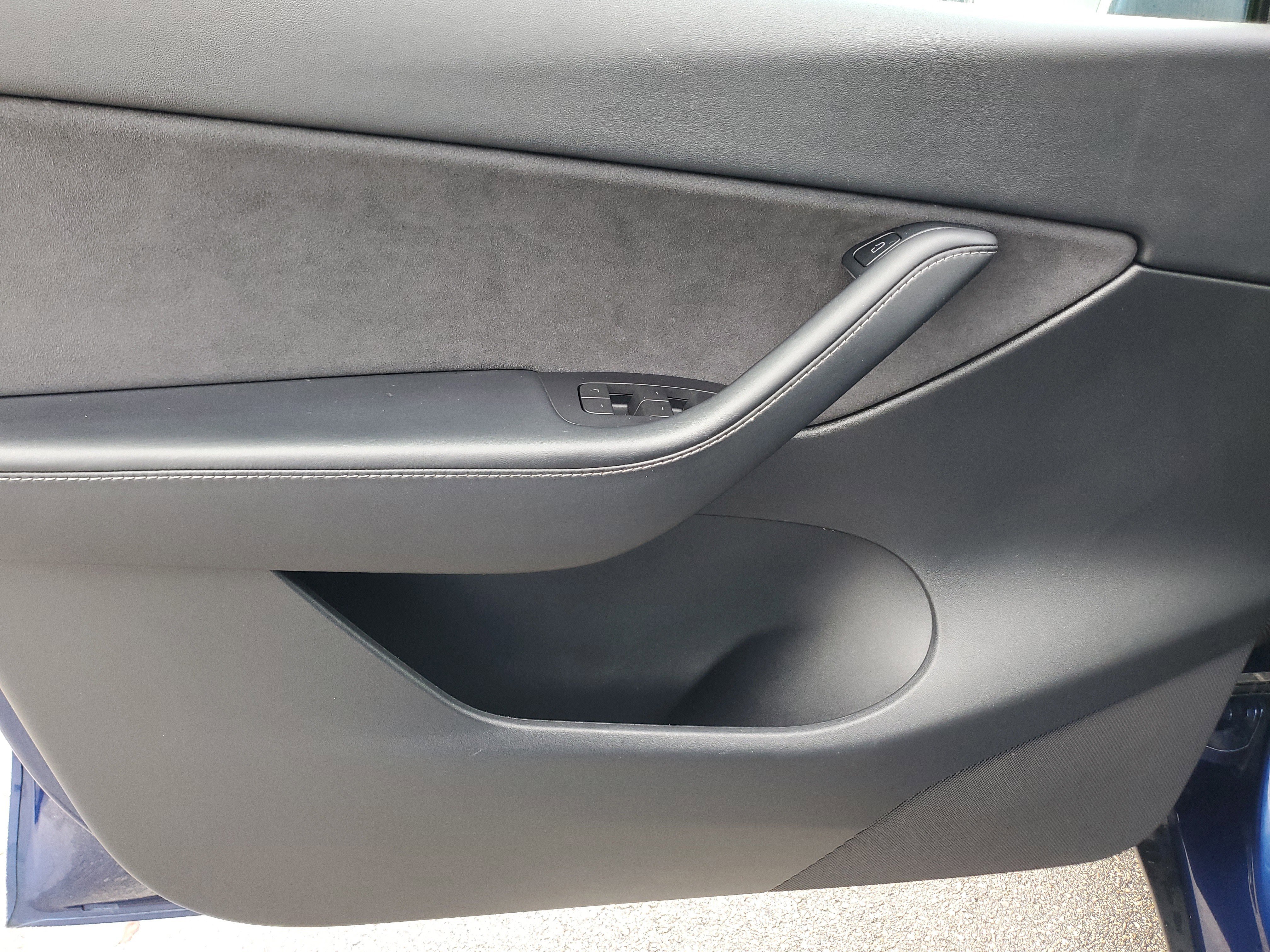 Used 2021 Tesla Model Y Long Range image 28