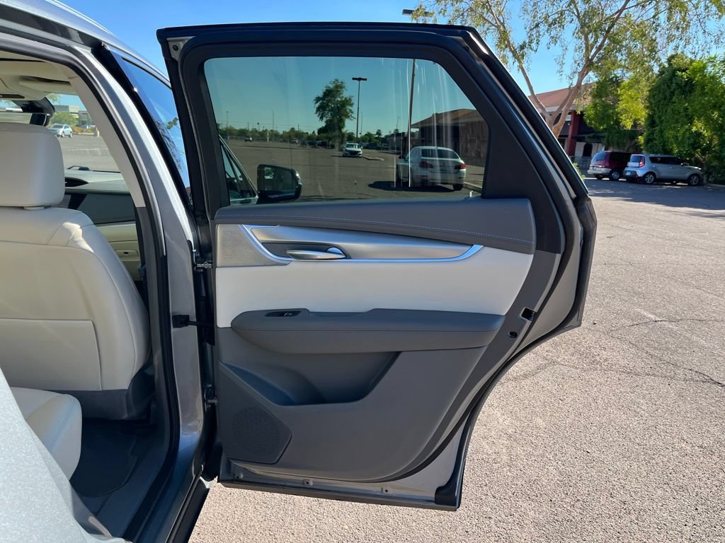 Used 2024 Cadillac XT5 Premium Luxury w/ Technology Package FWD image 17